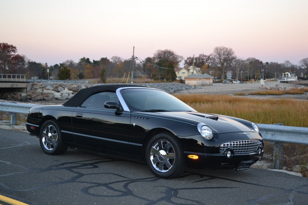 2002 Ford Thunderbird