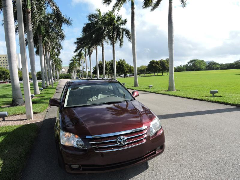 2006 TOYOTA AVALON