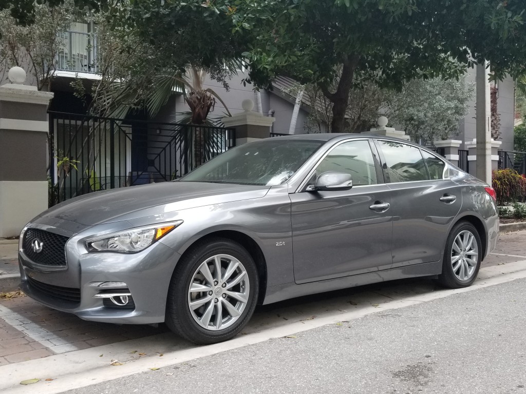 2016 INFINITI Q50