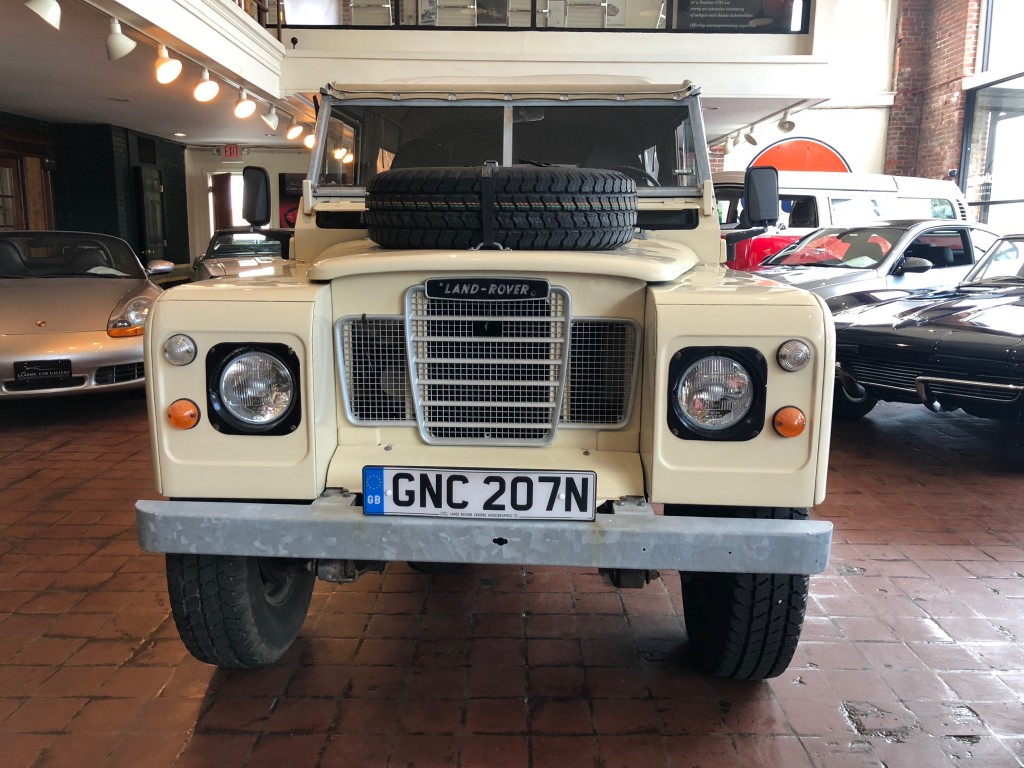 1974 Land Rover Series III 109