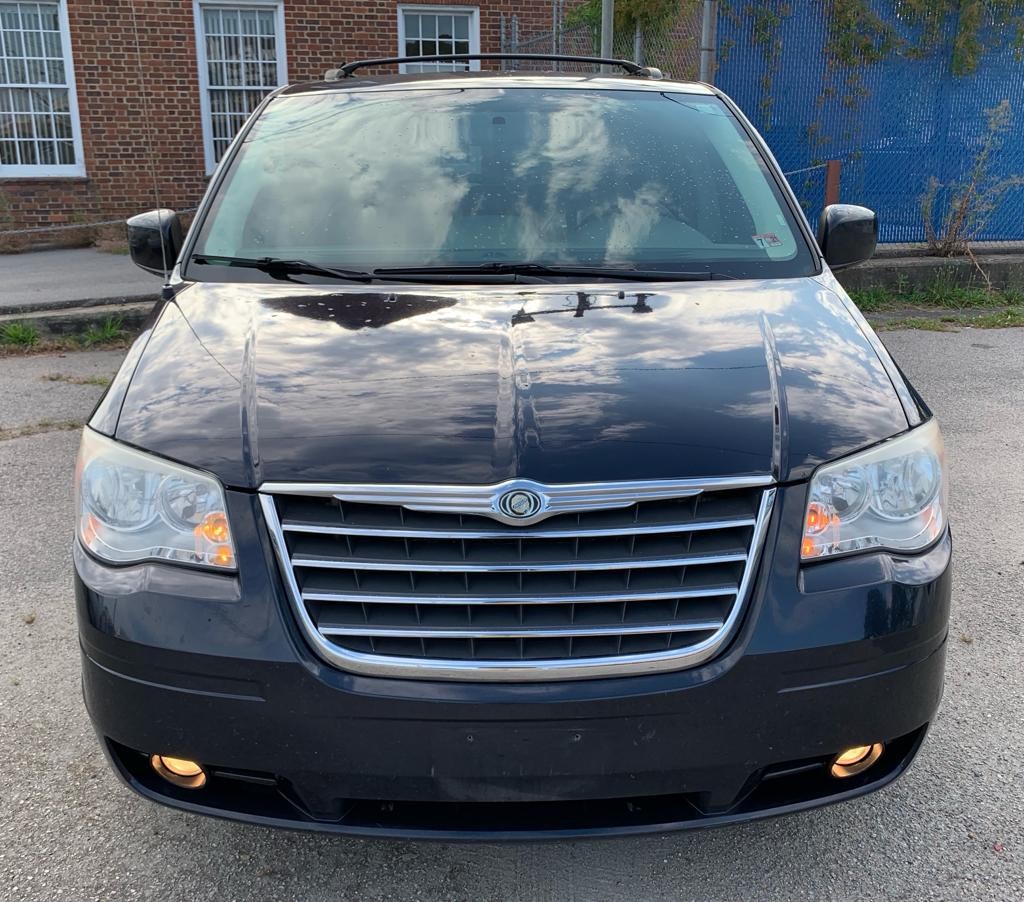 2010 Chrysler Town & Country