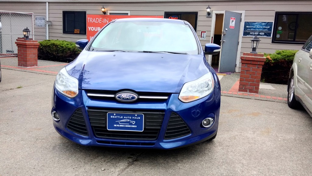 2012 FORD Focus SE