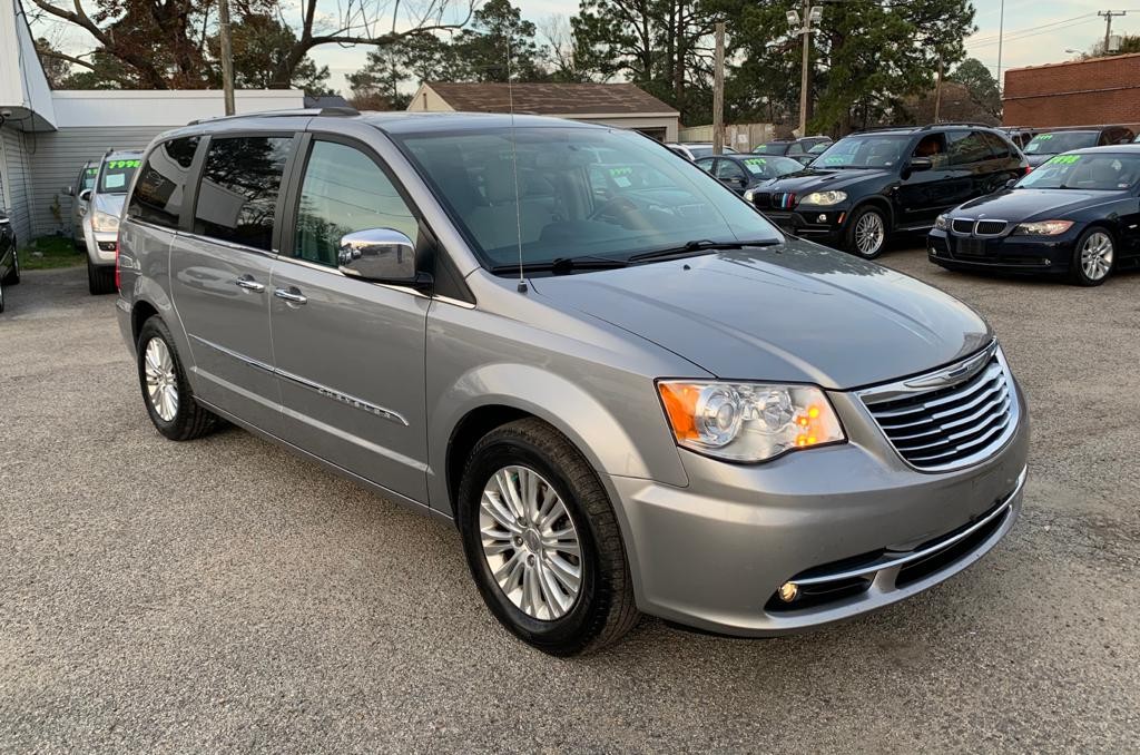 2014 Chrysler Town & Country