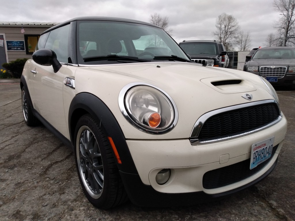 2010 Mini Mini Cooper S Automatic, Paddle Shifters!