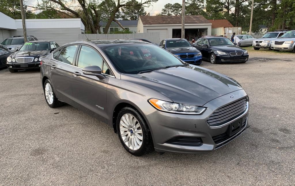 2013 FORD Fusion Hybrid