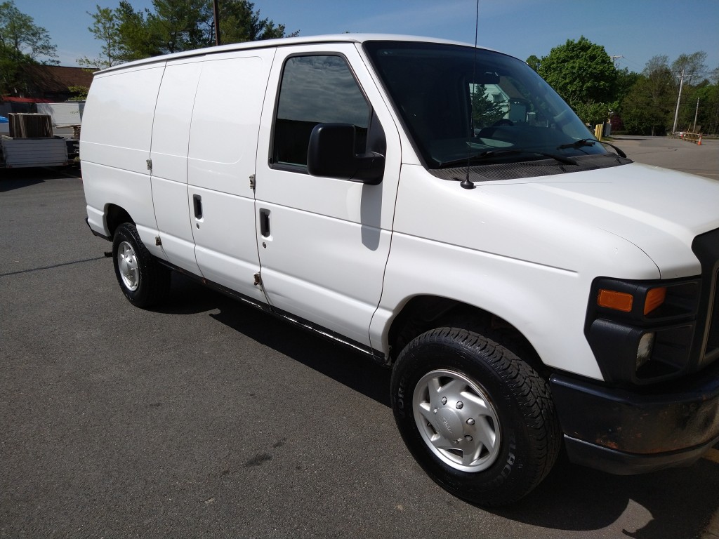 2012 FORD Econoline