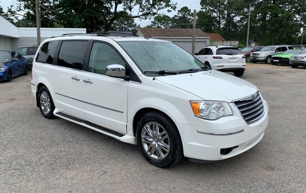 2009 Chrysler Town & Country