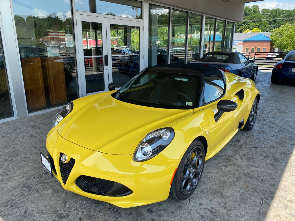 2015 Alfa Romeo 4C