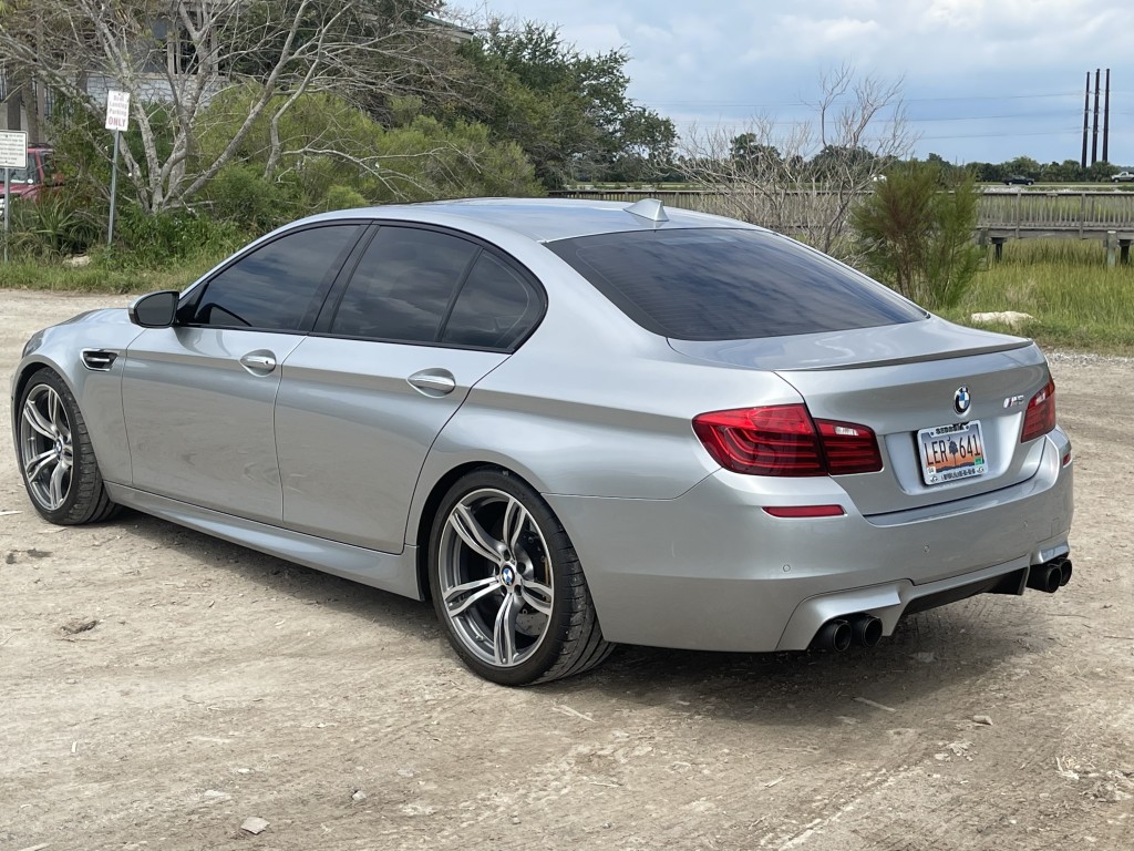 2016 BMW M5 Pure Metal Silver Edition auction - Cars & Bids