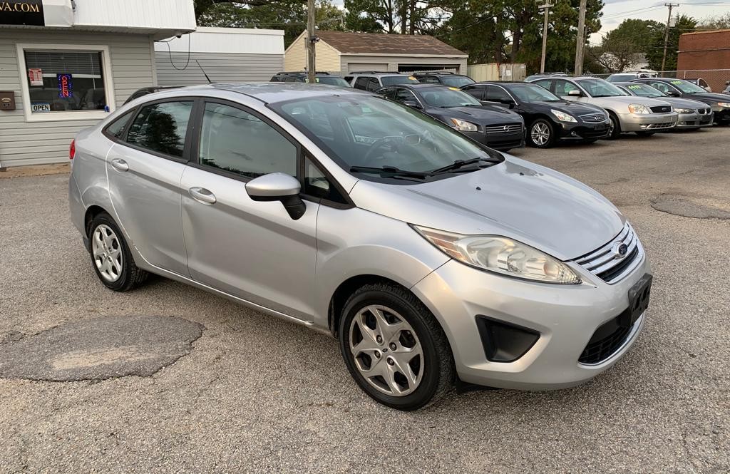 2012 Ford FIESTA