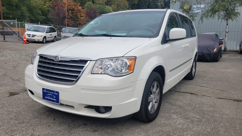 2010 Chrysler Town & Country