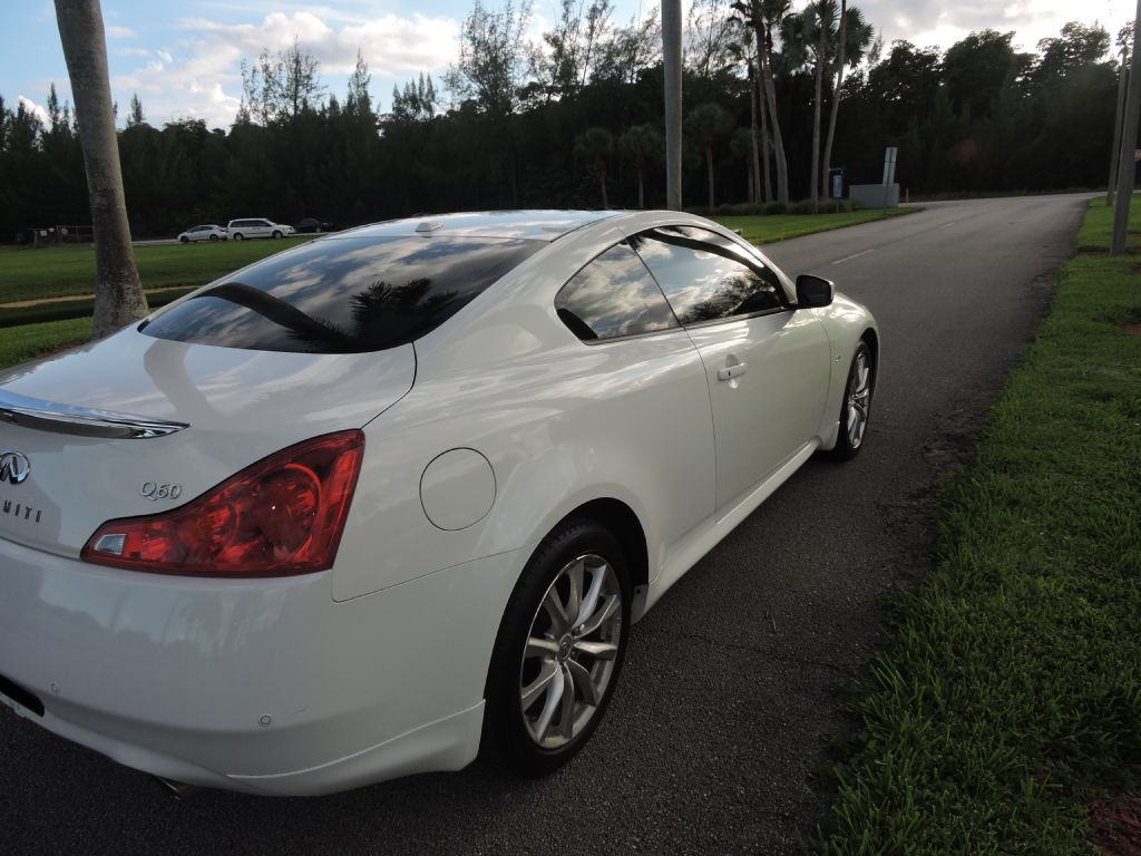 2014 INFINITI Q60