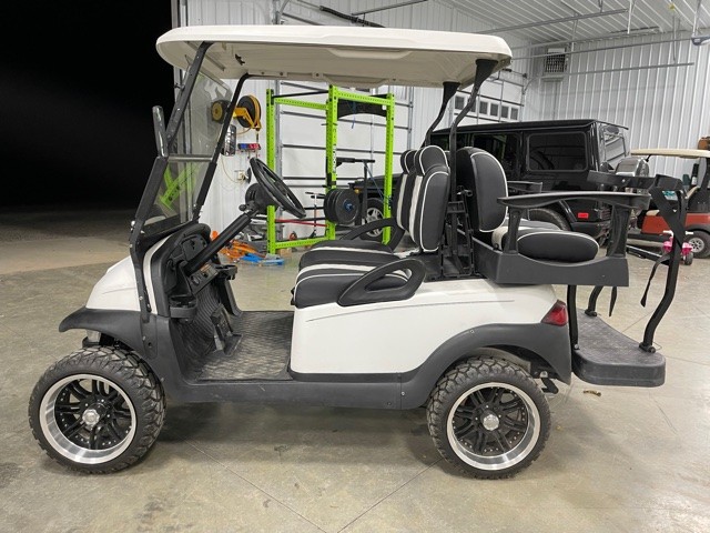 2013 ClubCar Precedent