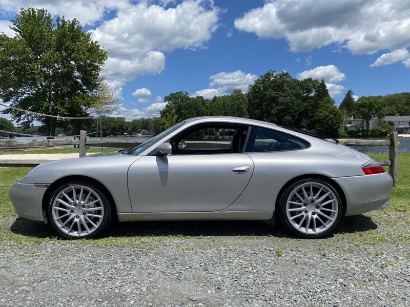 2000 Porsche Carrera 4