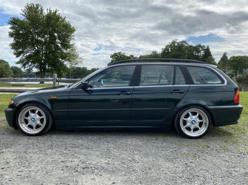 2002 BMW 325 iT