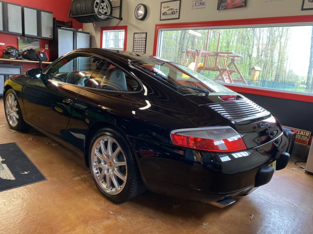 2001 Porsche 911 Carrera