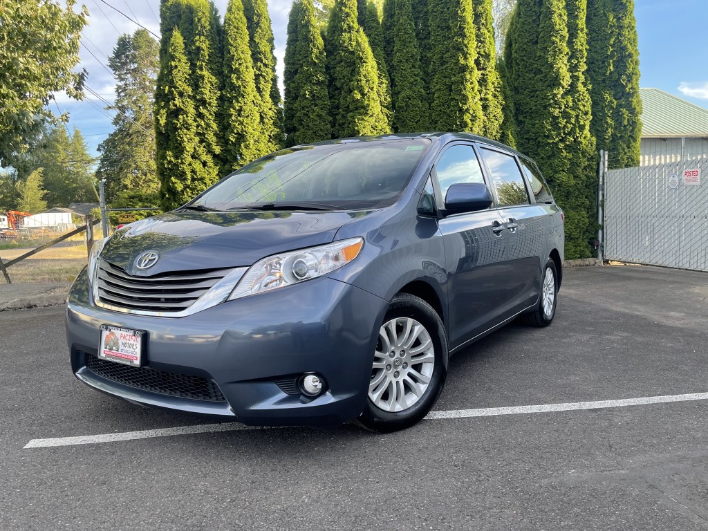 2015 Toyota Sienna