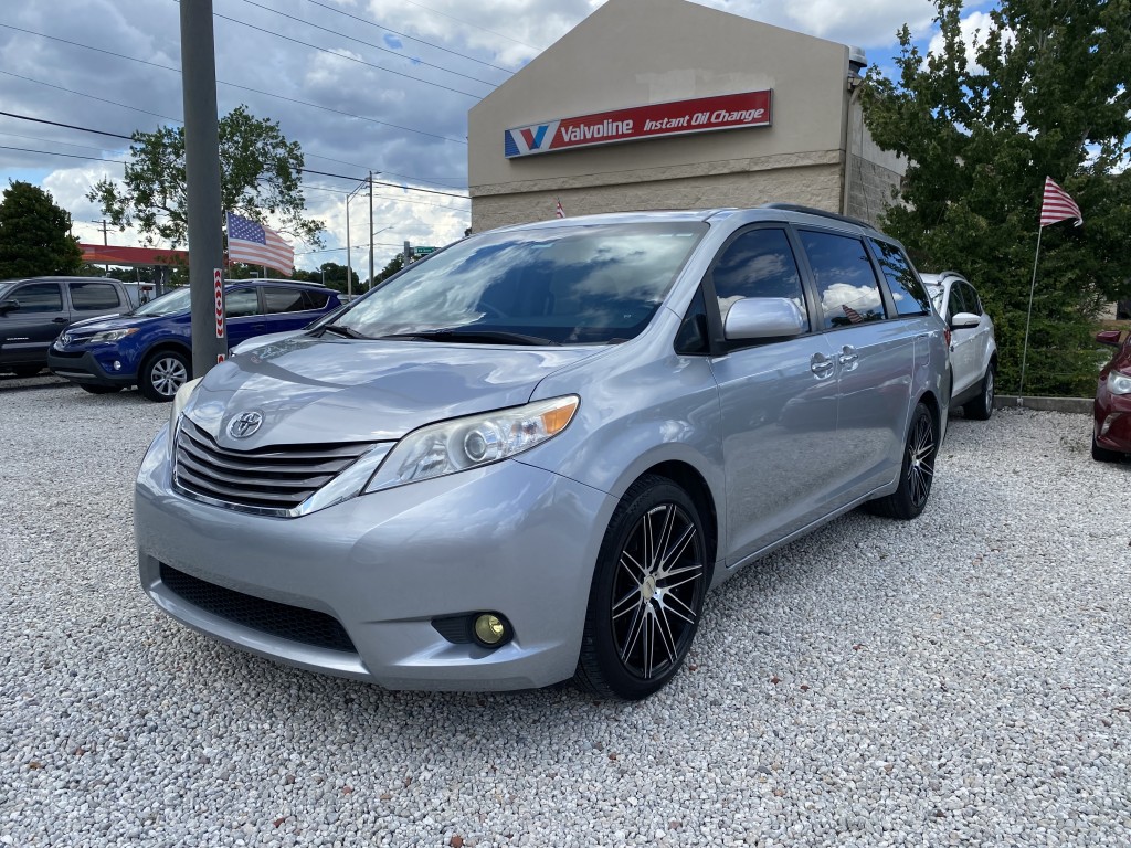 2015 Toyota Sienna