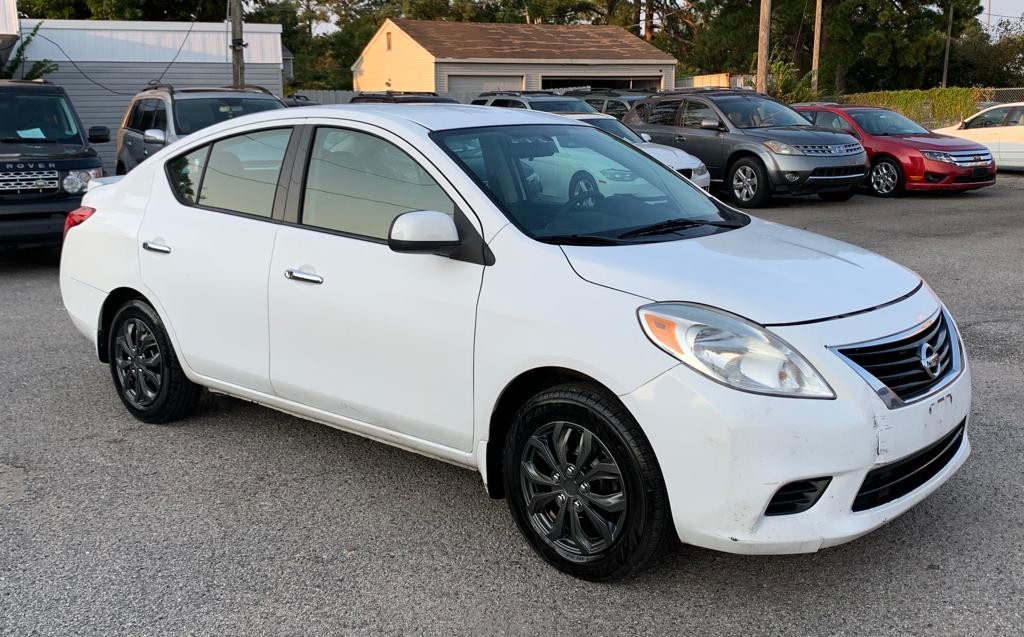 2014 Nissan Versa