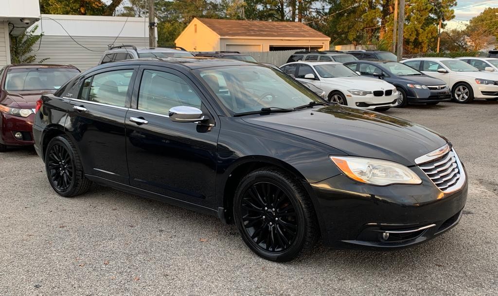 2011 Chrysler 200