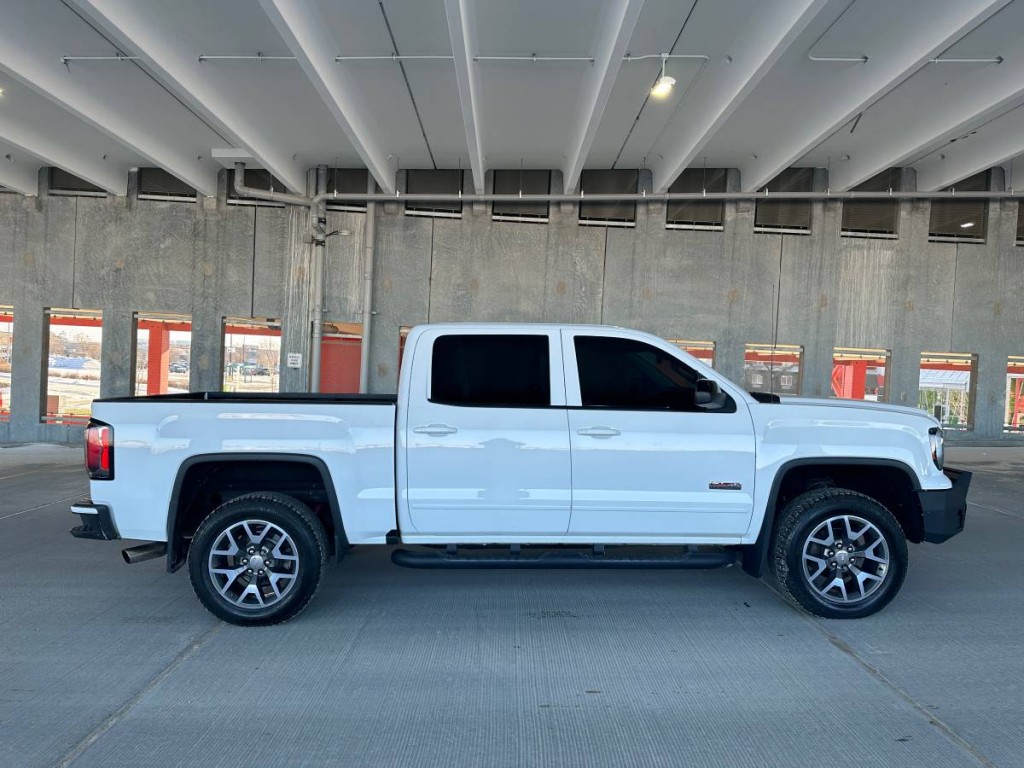 2017 GMC SIERRA SLT