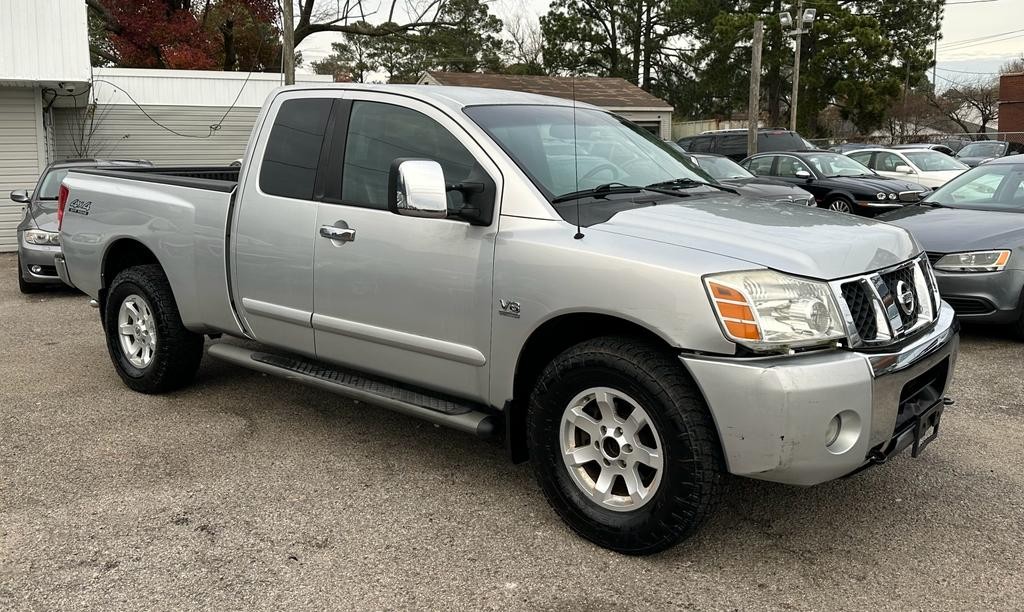 2004 Nissan Titan