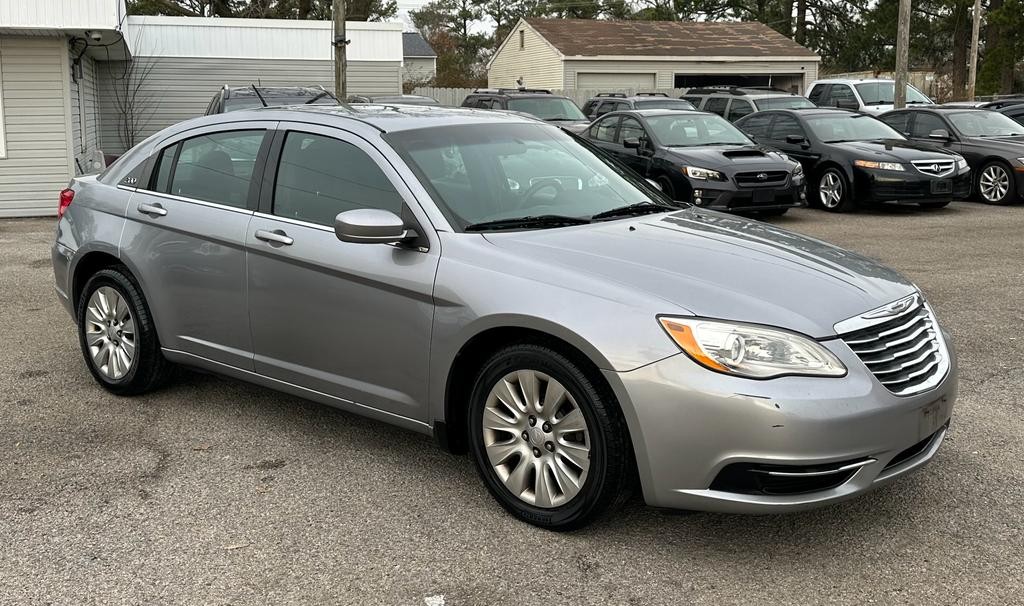2013 Chrysler 200