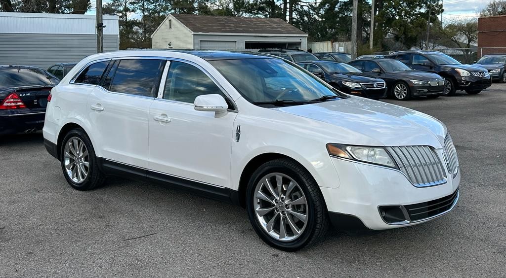 2010 Lincoln MKT