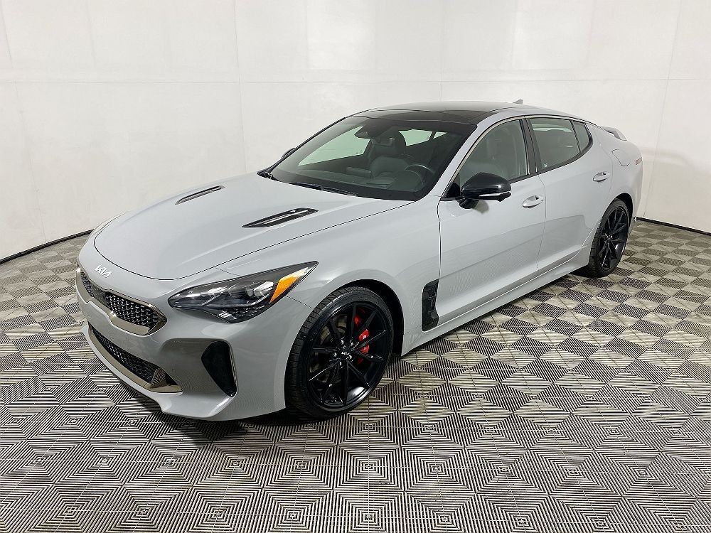 2022 KIA Stinger GT2