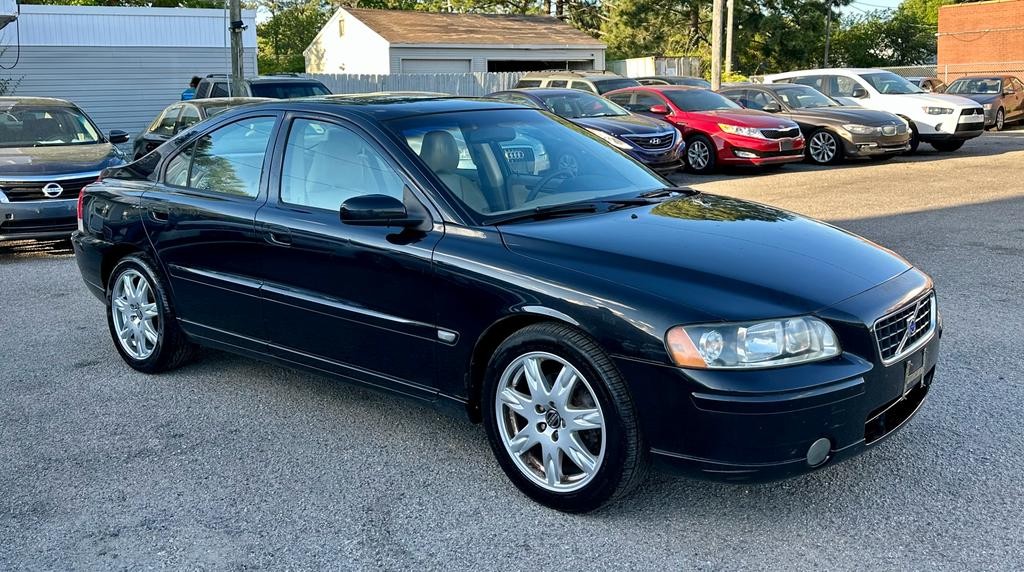 2005 Volvo S-60