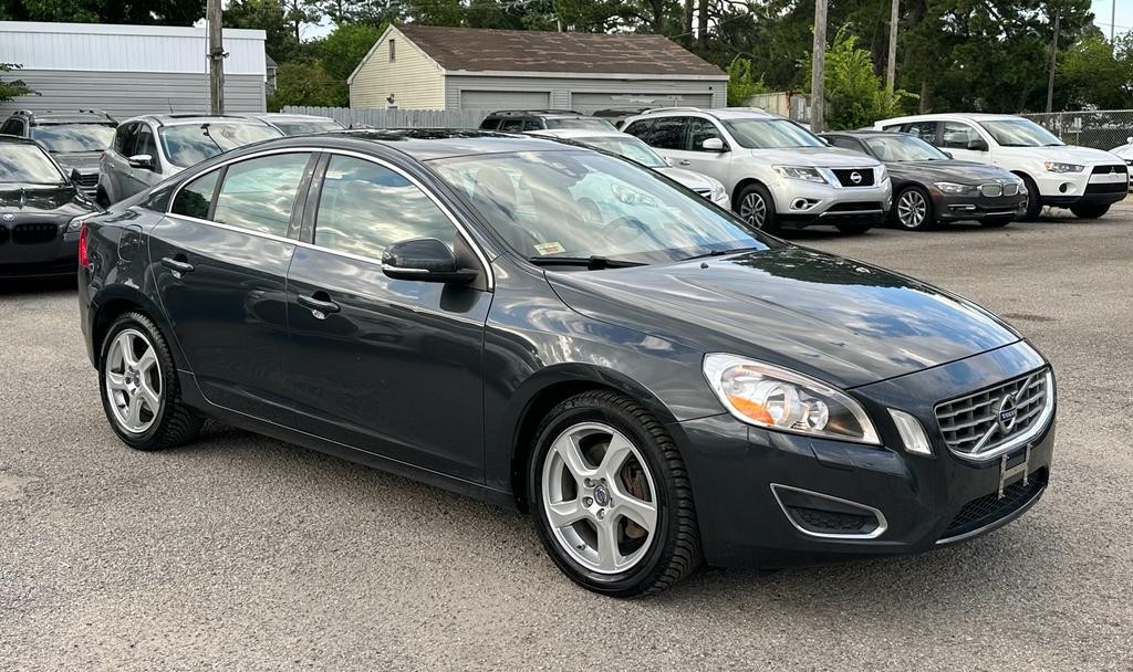 2012 Volvo S60 T5 4dr Sedan