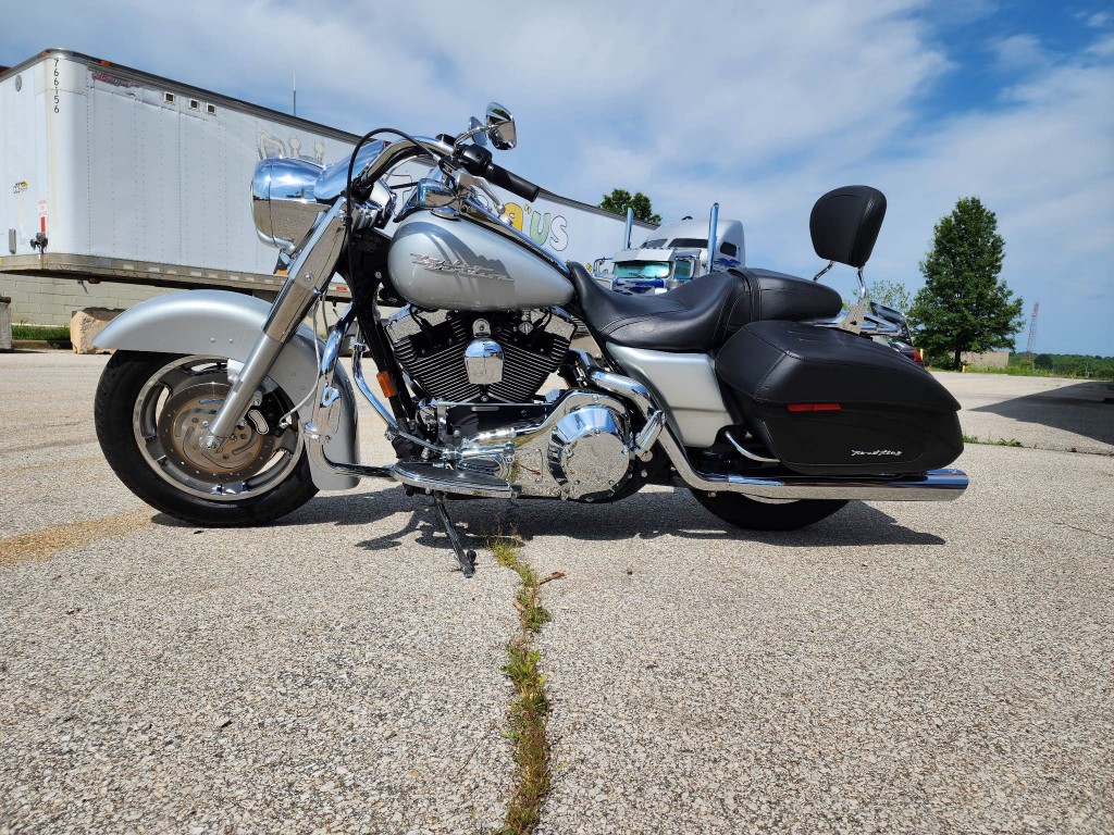 2004 Harley-Davidson FLHRS Road King Custom