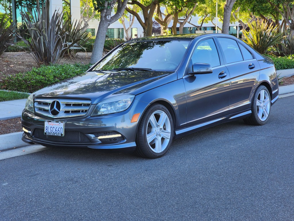 2011 Mercedes-Benz C 300