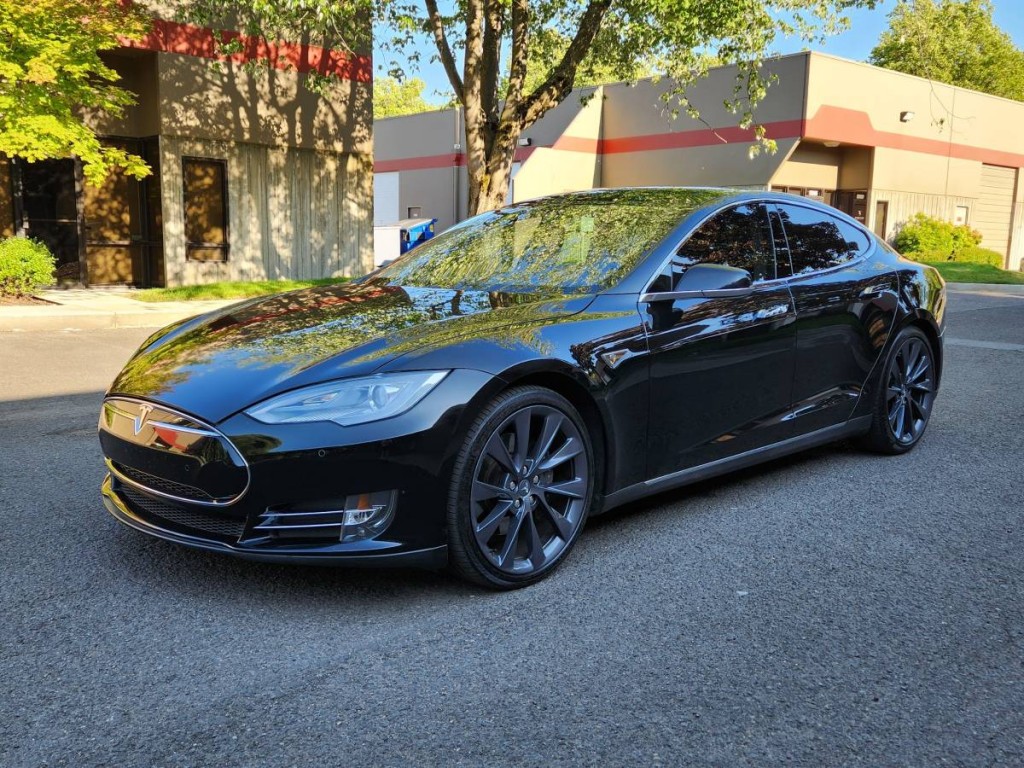 2014 Tesla Model S