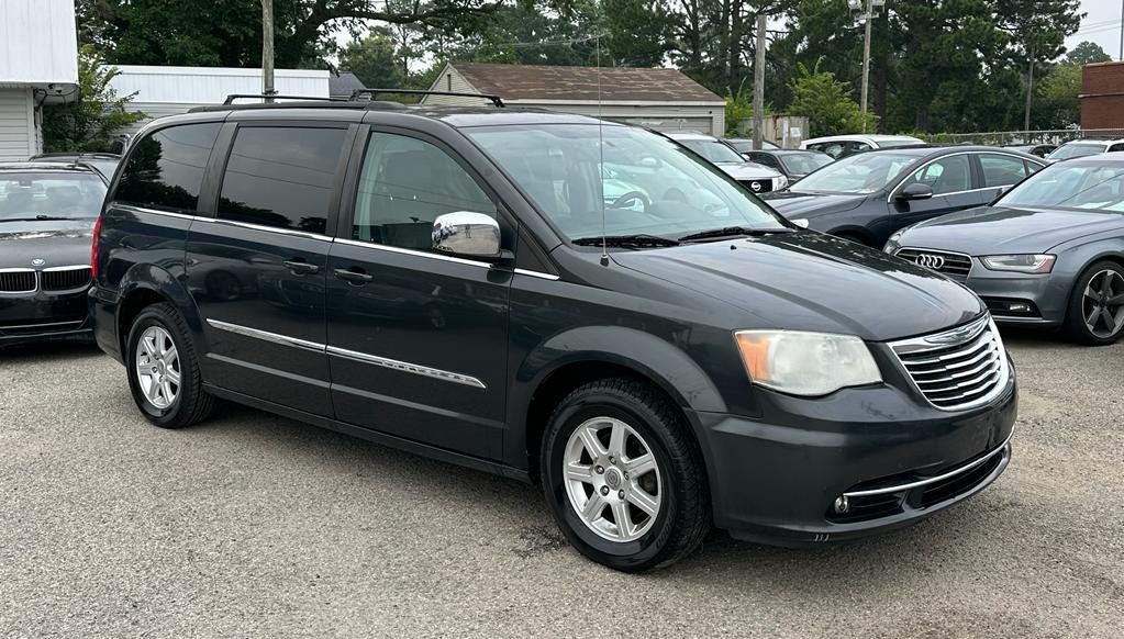 2011 Chrysler Town & Country