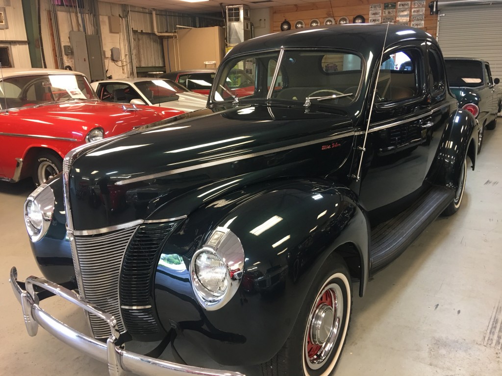 1940 Ford Deluxe coupe