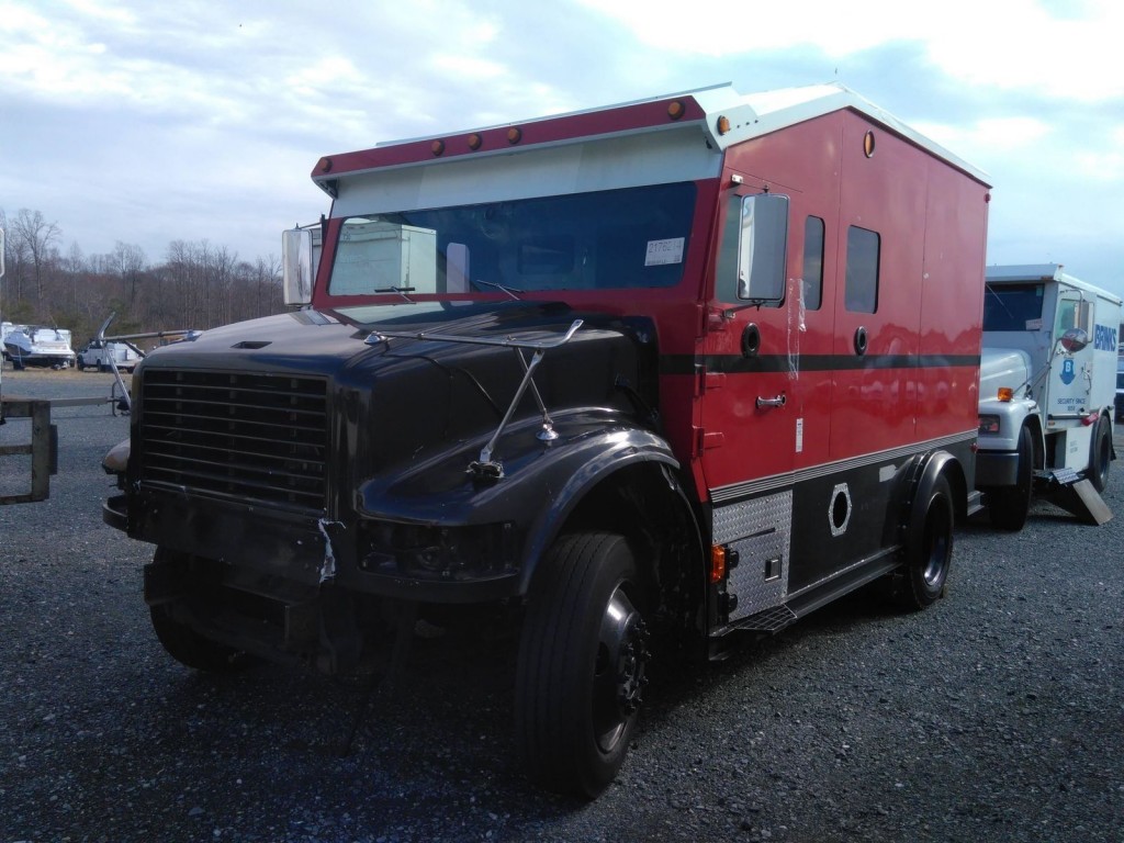 2001 International 4700