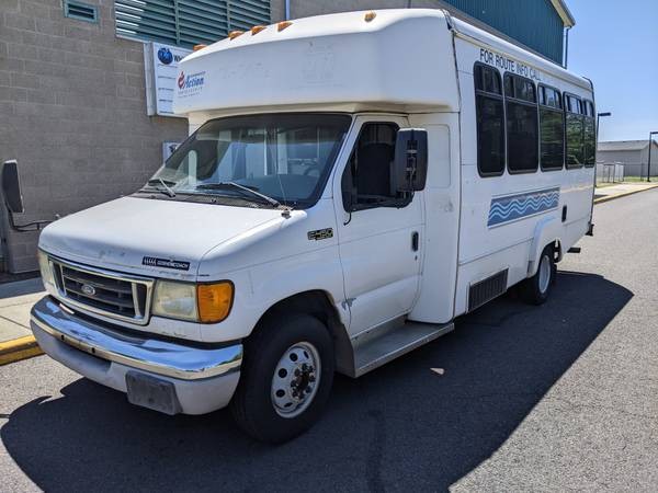 2003 Ford Econoline