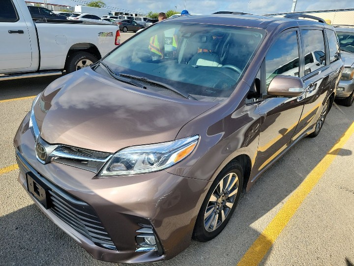 2020 Toyota Sienna Limited Premium