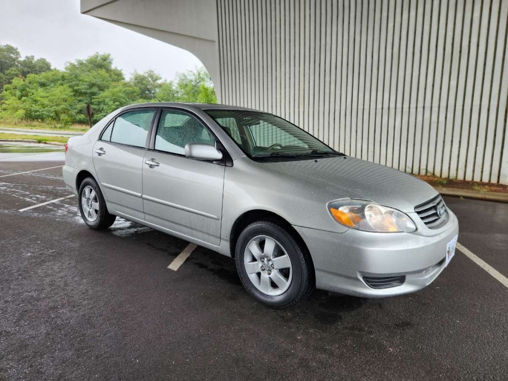 2004 Toyota Corolla