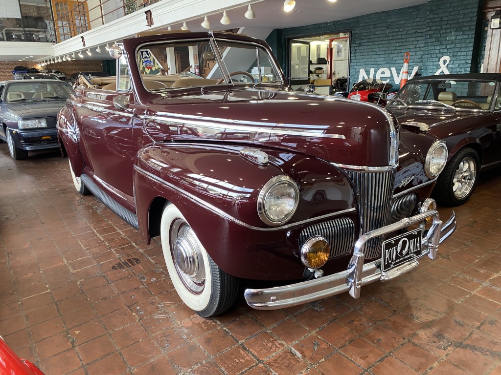 1941 FORD CONVERTIBLE