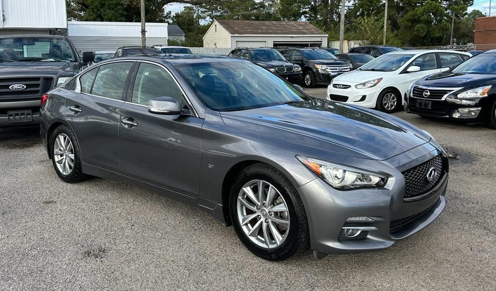 2015 Infiniti Q50