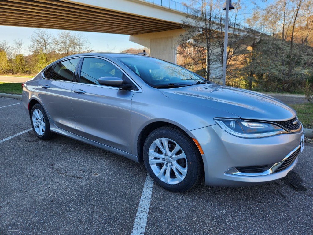 2015 Chrysler 200