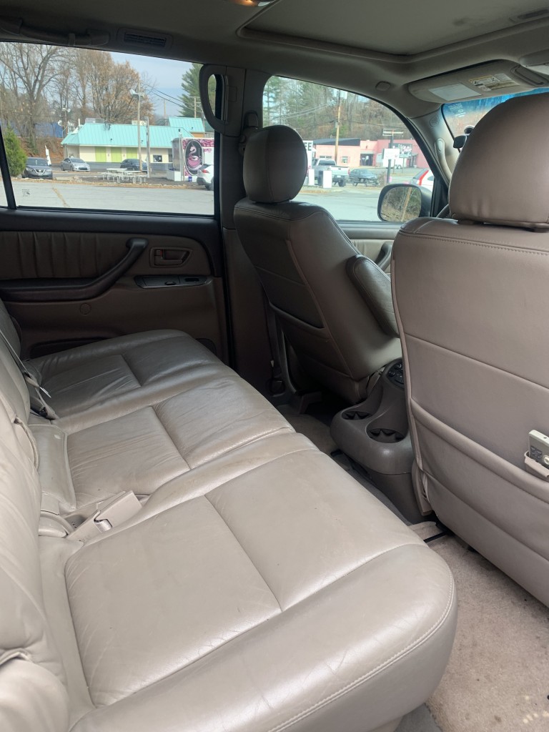 2005 Toyota Sequoia