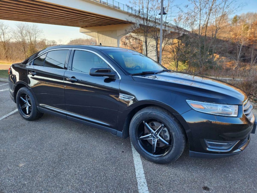 2013 Ford Taurus