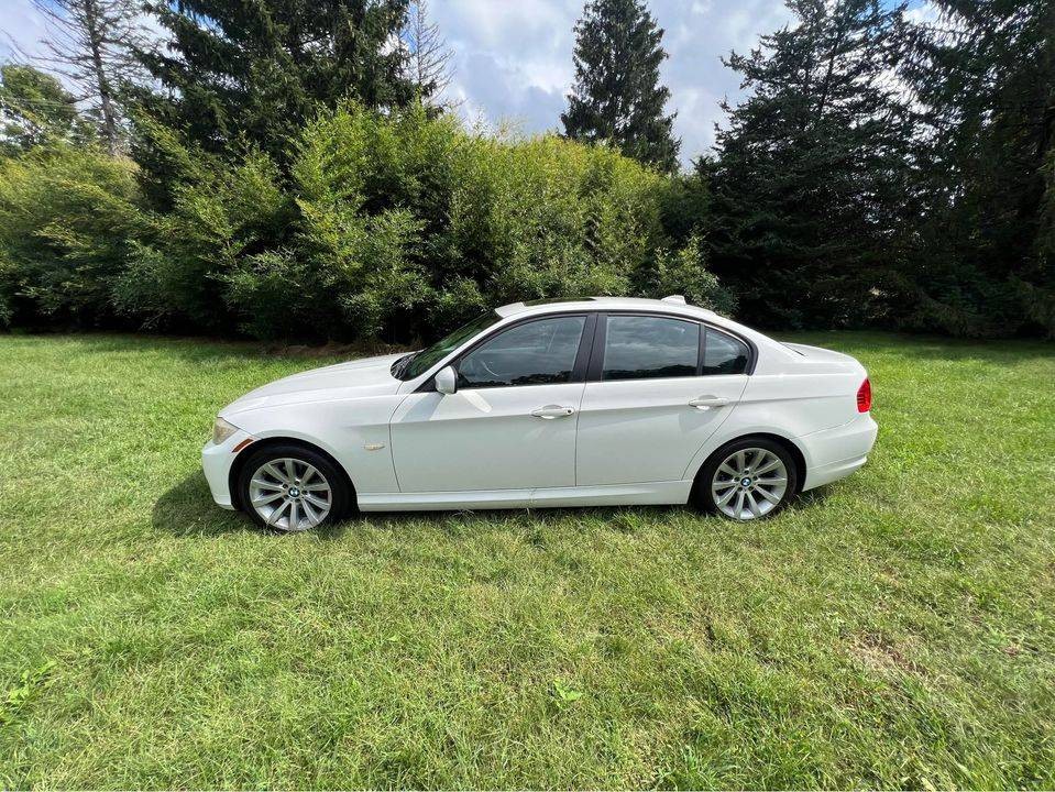 2011 BMW 3-Series