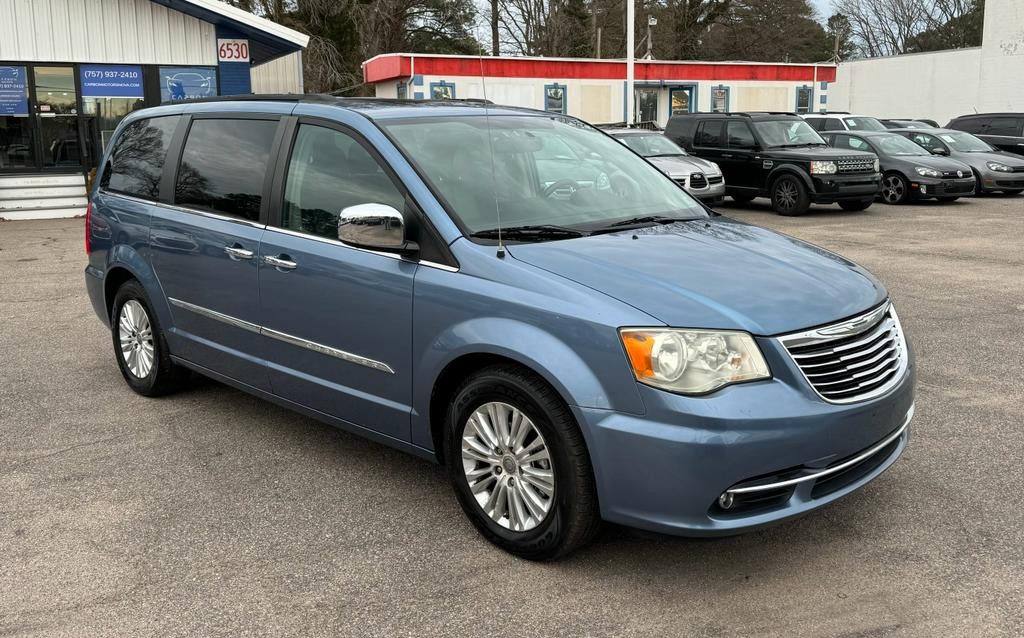 2011 Chrysler Town & Country