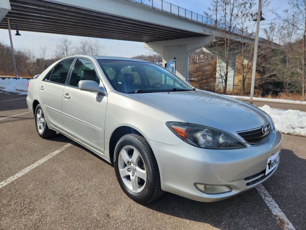 2004 Toyota Camry