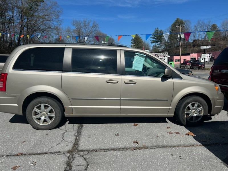 2009 Chrysler Town & Country