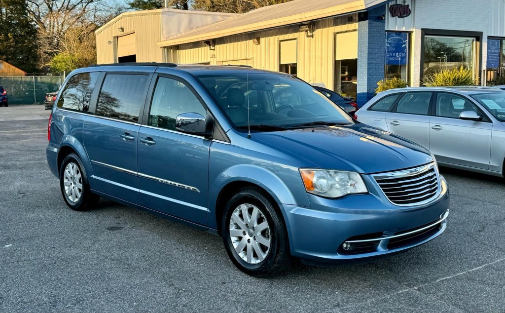 2012 Chrysler Town & Country